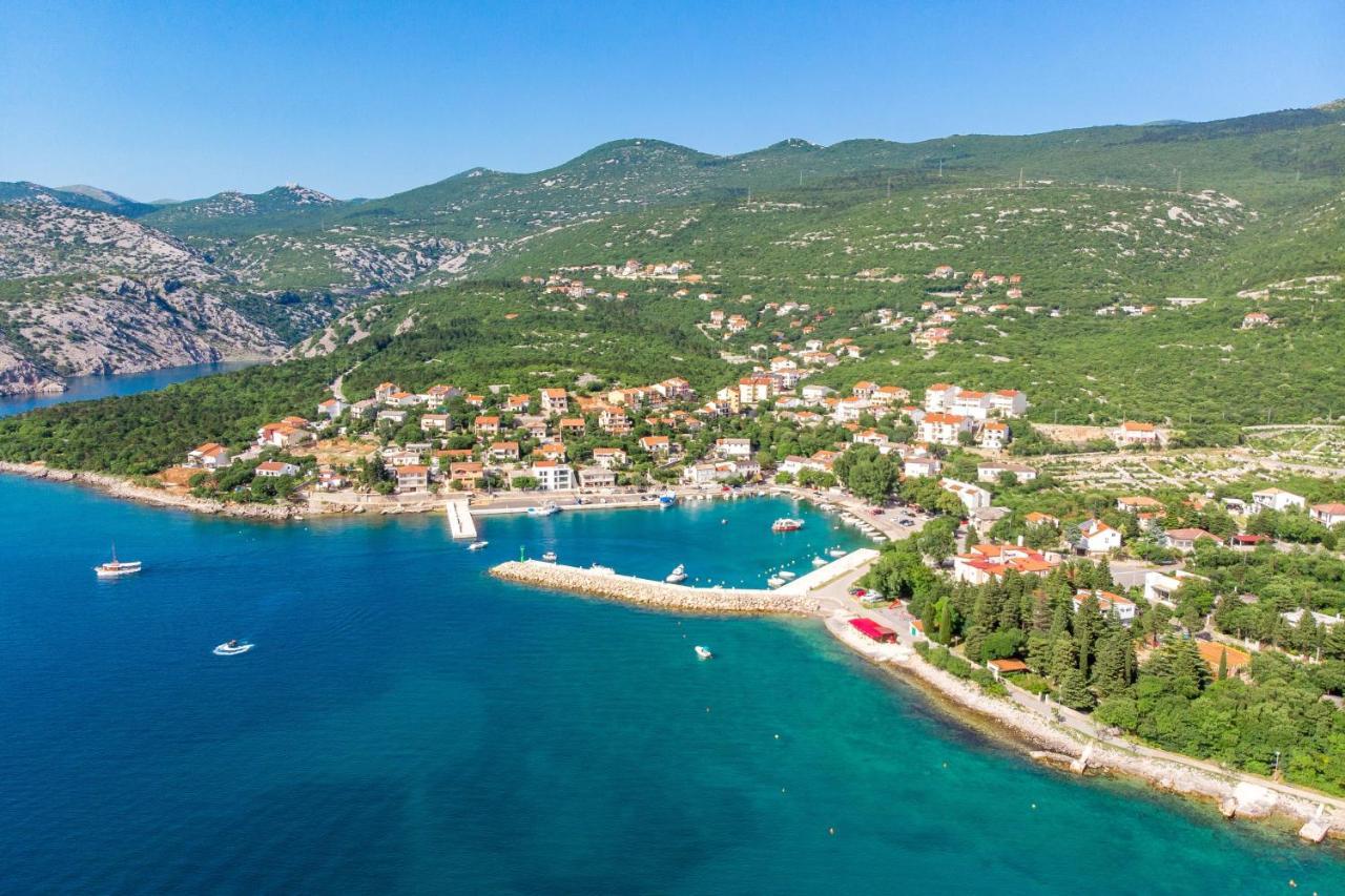 Apartments By The Sea Klenovica, Novi Vinodolski - 5581 Exterior photo